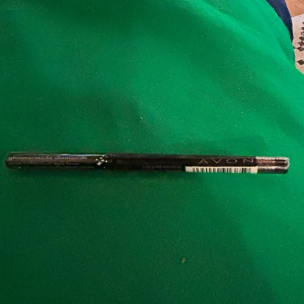 Avon Glimmersticks Diamonds Eyeliner. Gold Onyx